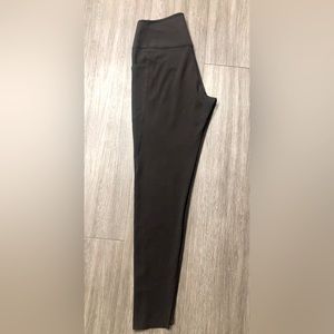 Uniqlo AIRism pocketed UV protection leggings